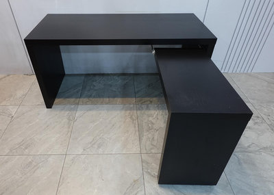 新北二手家具 推薦-IKEA 宜家 黑色 L書桌 L型 書桌 L桌 轉角桌 墻角桌 左右 龍潭 大溪 大園 傢俱 避風港