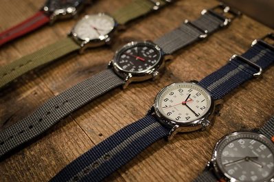 { POISON } TIMEX WEEKENDER 經典錶款簡約設計 + 加購錶帶套組