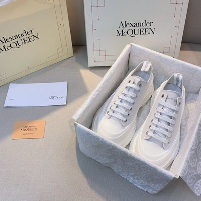 熱銷新款 Alexander McQueen 小白鞋老爹女鞋新款2021爆款厚底增高 版本帆布松糕鞋 明星大牌同款