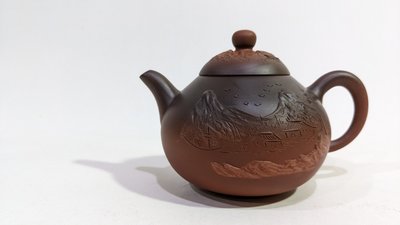 【不動茗壺】台灣鶯歌手拉胚茶壺---林國順 雙彩山水壺