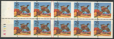 美國1988年普通郵票野雞小本票內頁，齒孔大幅移位變體，原膠