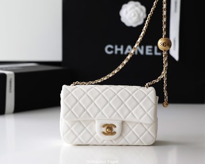[二手]Chanel Flap Bag CF羊皮大Mini金球包 AS1787白色