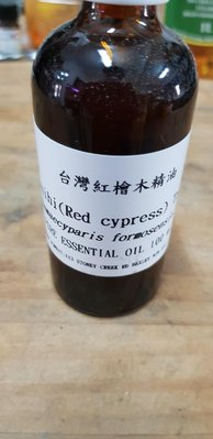 台灣紅檜木精油。100ml