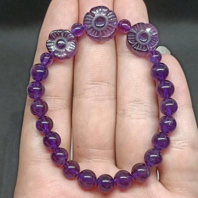 7.5mm紫水晶+小花(12~14mm)雕刻手珠，烏拉圭紫水晶 透料深紫