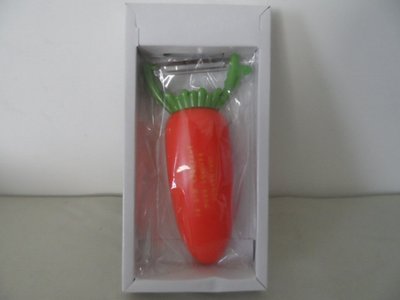 大熊舊書坊-台中市政府警察局 贈 胡蘿蔔造型刨刀 -B6