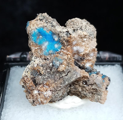 藍色氟鋁石膏包裹絨銅礦Creedite   編號:14533857