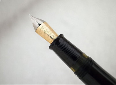 1950s 西華 美製 TD上水 黑桿長鋼筆 14k Freather touch F尖鋼筆，淺咖啡筆袋