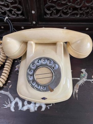 阿公的舊情人 早期 四號 古董 轉盤電話 電木 米色 稀少