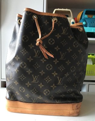 （售出）Louis Vuitton LV 傳統花紋大水桶包 肩背包