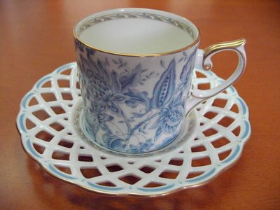 日本製 NARUMI(鳴海)  青花圖柄MESH骨瓷咖啡杯組 1客/2pcs(展示品特價)