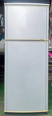 高雄市免運費 國際 130公升 二手小型雙門冰箱 功能正常 有保固 有現貨