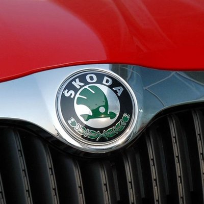 適用於SKODA斯柯達前標後標 前後標誌中網標 車尾標 機蓋標 綠色帶字母LOGO 汽車改裝90MM 80MM-飛馬汽車