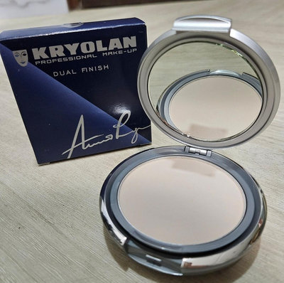 現貨 KRYOLAN歌劇魅影輕采淨脂兩用粉餅10g ALABASTER-偏白膚色