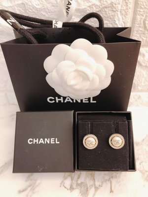 （🔕他團已售）大全配有發票✨專櫃正品Chanel 雙C logo水鑽珍珠耳環