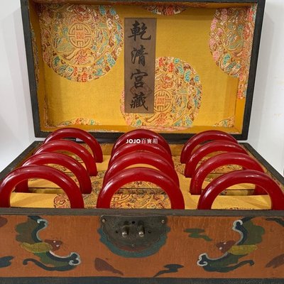 【熱賣精選】古玩收藏珍藏老漆器盒裝紅翡手鐲一盒老翡翠手鐲