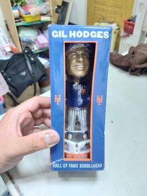 MLB 紐約大都會 GIL HODGES 搖頭公仔 外紙盒有些許壓痕小磨損 公仔新新的