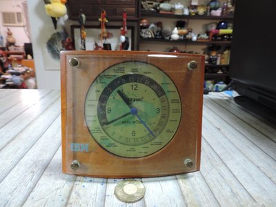 禎安丹雜藝~早期 IBM原木座鐘 環球各國度時間 AUTO WORLD桌上型時鐘 相框式造型立式時鐘 守財方型鐘 古董鐘