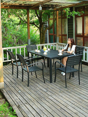 戶外塑木桌椅組合露台庭院餐桌休閑陽台花園茶桌防腐木防水桌椅子多多雜貨鋪