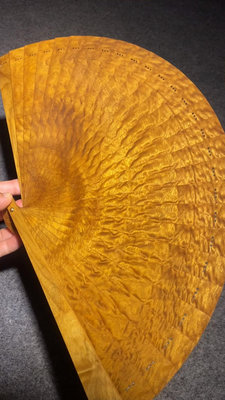 小葉金絲楠木龍膽紋扇子黃金底規格合起21厘米
