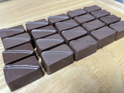 《Zen農莊》TreeToBar 台灣屏東可可 100% 85% 70% 未調溫黑巧克力一口磚