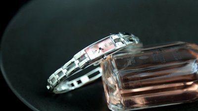 庫存出清~nobel台灣本地品牌實心不鏽鋼錶帶高硬度~sapphire藍寶石水晶鏡面常保如新,玫瑰金面