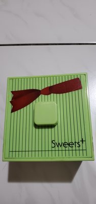 Sweets+ 品質很好 造型好 桌上型收納盒 尺寸 10 X 10 X 10