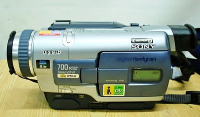 【小劉二手家電】  SONY Digital 8攝影機,TRV230型,可錄,放,充電~33