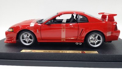【統一】Maista《Ford：SVT Mustang Cobra R／2000／紅色》金屬合金車 1: 18【缺貨】