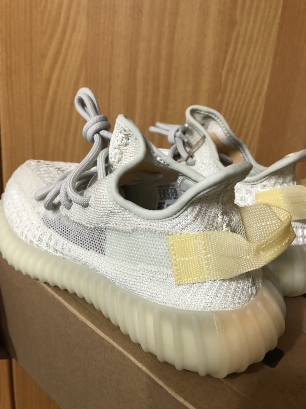 Adidas Yeezy Boost 350 V2 'Light' 變色白黃GY3438 小尺碼現貨| Yahoo