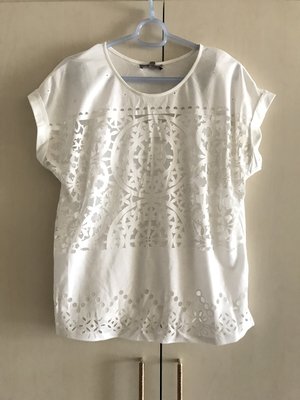[全新] abito 高訂感幾何燒花連袖上衣--白色M號