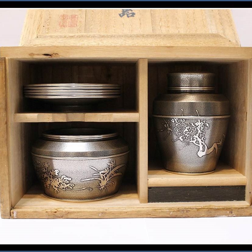 勇福堂》】日本茶道具－間村自造款【古錫製四君子紋茶器三件（茶罐、建