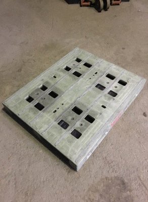 二手110x90 重型塑膠棧板
