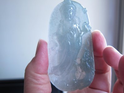 玻璃鋼剛性強~帶藍水~精湛雕工，放光，騎龍觀音玉墬 專賣緬甸A貨翡翠 冰