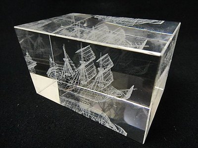 【timekeeper】  英國製Lesser & Pavey雷射水晶內雕帆船(盒裝)(免運)