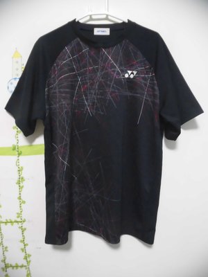 衣市藍~YONEX 排汗短袖T恤 (J:O~M~黑~) (230917) (衣23)