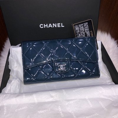 刷卡6期95新 Chanel 香奈兒經典菱格銀釦漆皮墨藍色長夾 有保卡