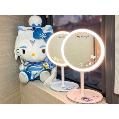 全家霹靂布袋戲Hello Kitty素還真LED美妝鏡。
