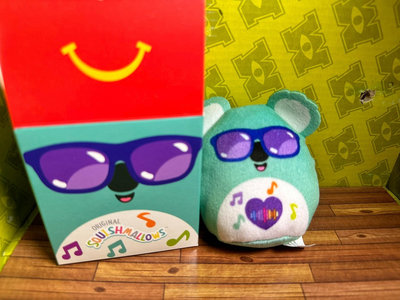港澳麥當勞開心樂園餐玩具Squishmallows@棉花糖毛絨玩具 有盒，連耳朵高約9.5cm。