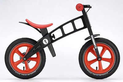 小哲居 德國 Firstbike 黑金鋼版 兒童學步車 2歲~5歲可騎 有現貨 輕巧好拿 歡迎試騎