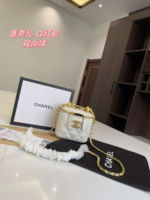 【二手】【跑量】   配折疊禮盒  size：11*9cm  Chanel 雙金球 盒子