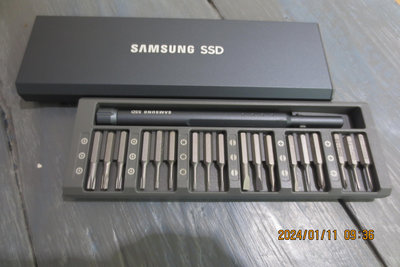 Samsung SSD 專用 18 合1多功能家用螺絲起子套裝 電腦拆機維修套組