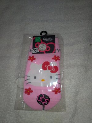 全新正品有雷射標籤Hello Kitty粉色小襪1-4歲穿