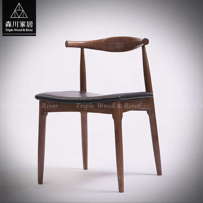 《森川家居》NRC-80RC23-北歐原木休閒Hans J. Wegner牛角椅  美式設計LOFT/IKEA品東西