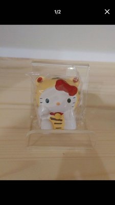 《Kitty 系列》Hello Kitty 生肖 虎 陶瓷擺飾~日本限定~日本製
