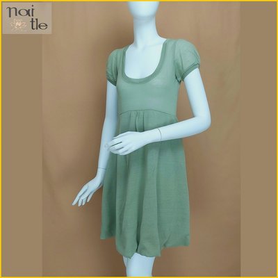 日本品牌 nai tle 低胸 針織洋裝 新品 女 M號  短袖洋裝 洋裝 連身裙 新品價格￥12,000 A3320N
