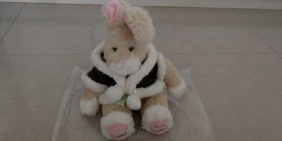 Harrods哈洛氏 特色泰迪熊-兔子墨綠色衣 粉紅可愛腳底 綁青綠色緞帶