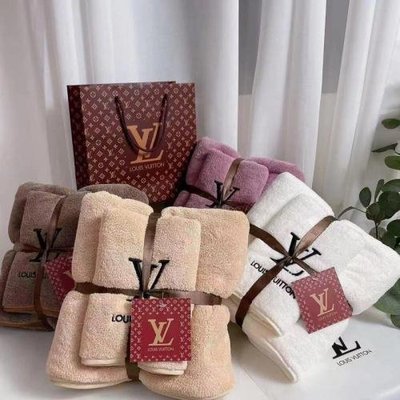 LOUIS VUITTON MICROFIBER BATH TOWEL (70 x150cm)