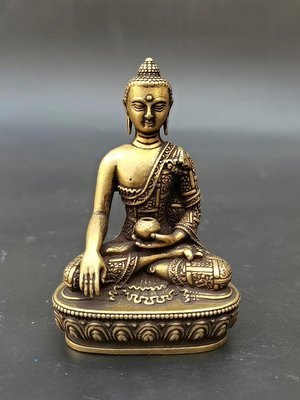 【二手】 復古銅器收藏黃銅釋迦牟尼佛像擺件蓮花底座坐佛桌面擺件2719 古玩雜項【好運來】