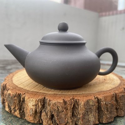 矮芭樂壺-黑鐵砂茶壺/茶具/泡茶器具