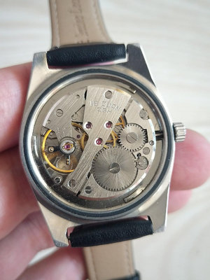 出售老上海7120手動機械手錶，極品成色，機芯嶄亮如新，走時